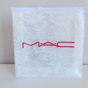 Mac Zip‎ Up Bag